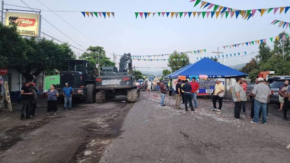 Avanza reparación del tramo carretero de la aldea Tiucal, Jutiapa